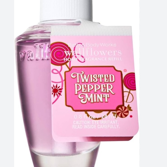 Set of 2 Bath & Body Works Twisted Peppermint Wallflower Home Fragrance Refill - Picture 2 of 4